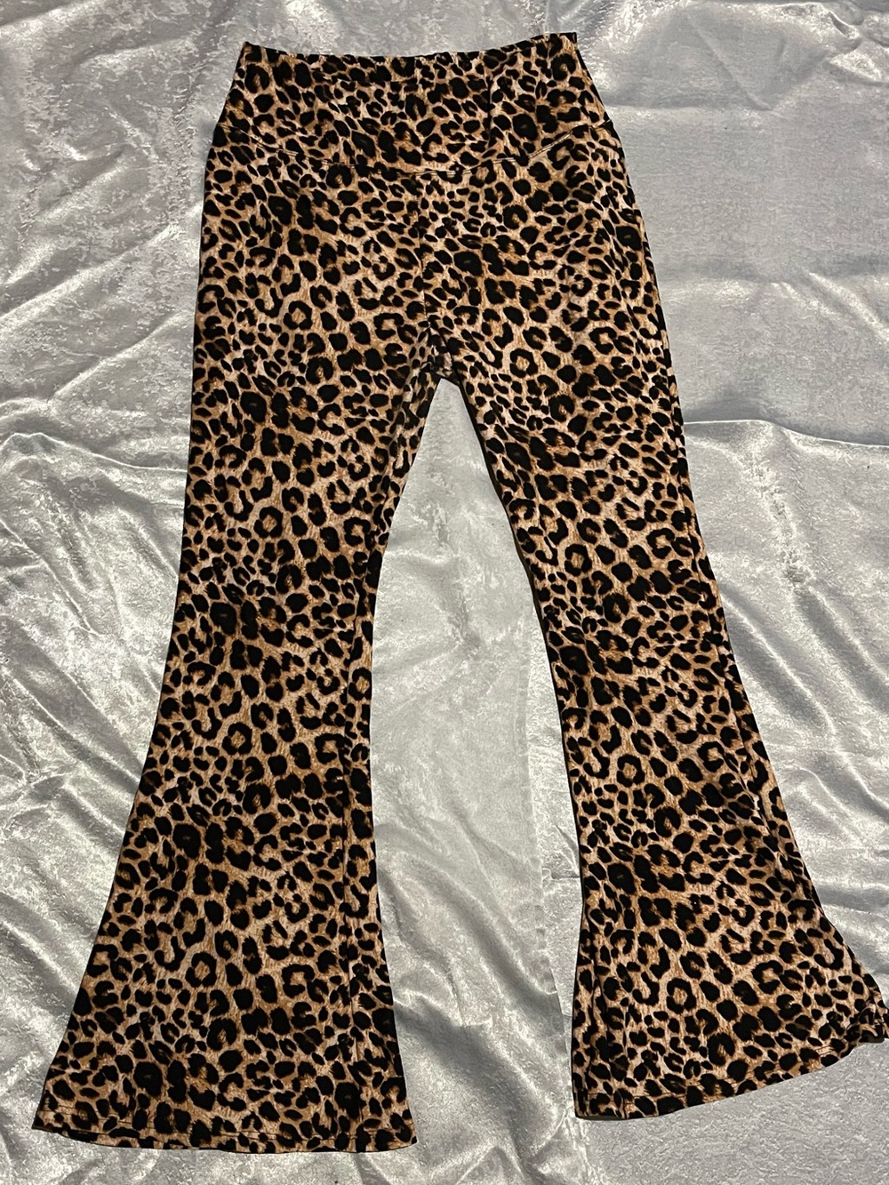 Leopard Print Flared Leggings in Brown